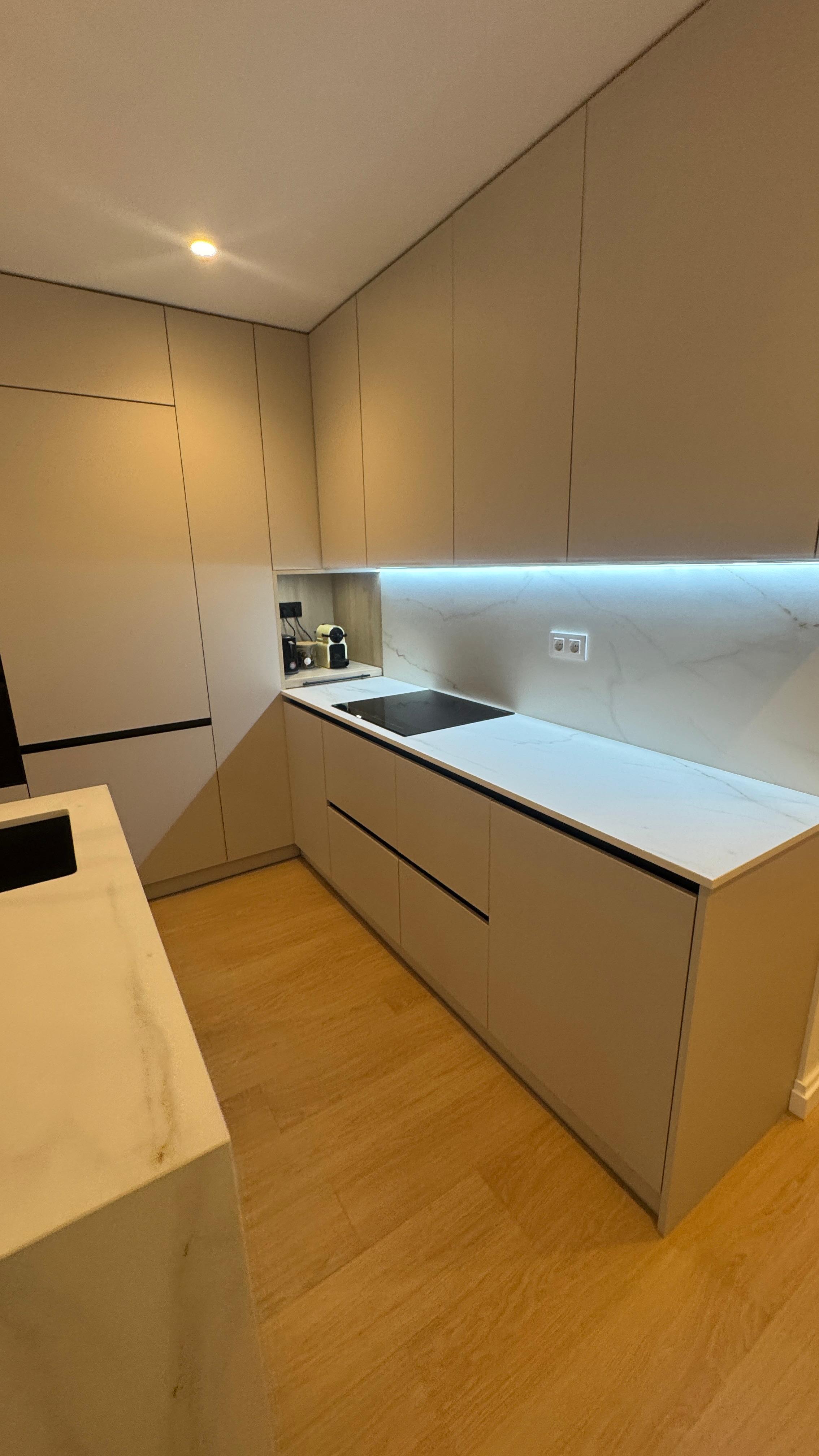 Cocina Moderna con Isla Central - Imagen 2